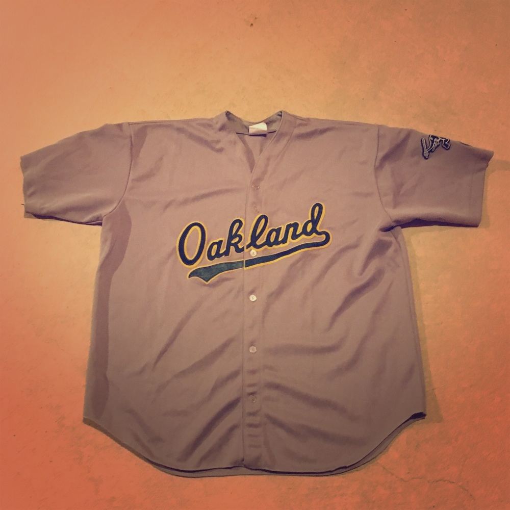 ⚾️CCM VINTAGE OAKLAND ATHLETICS JERSEY⚾️